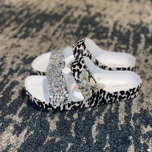 Dazzle Razzle Sandal
